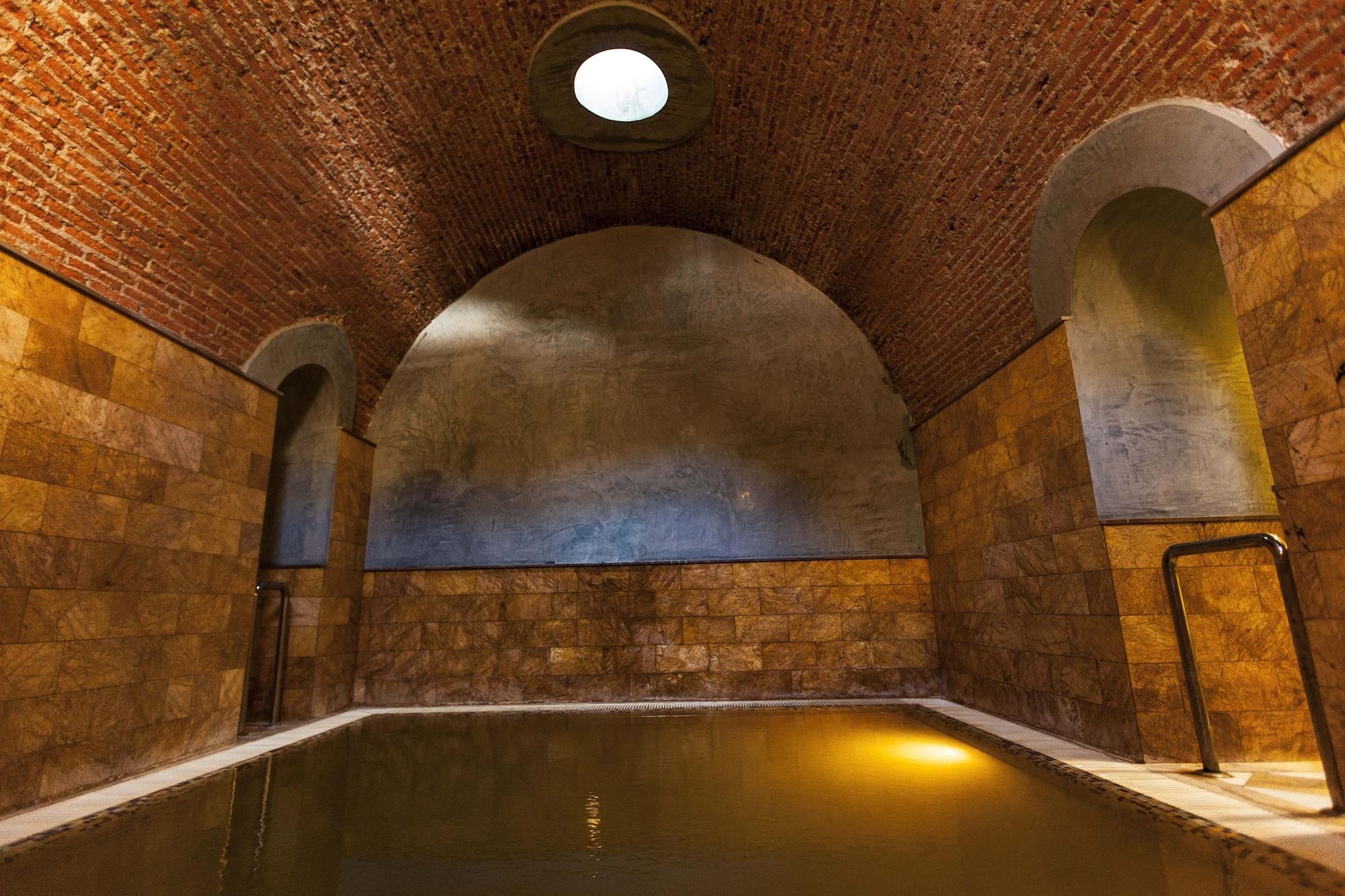 Hotel Balneario De 4*