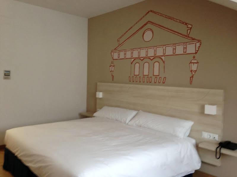 Balneario De Hotel Graena
